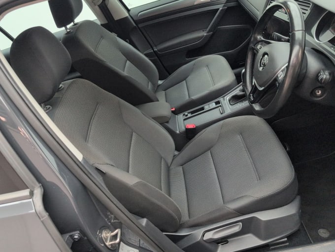 2025 Volkswagen Golf