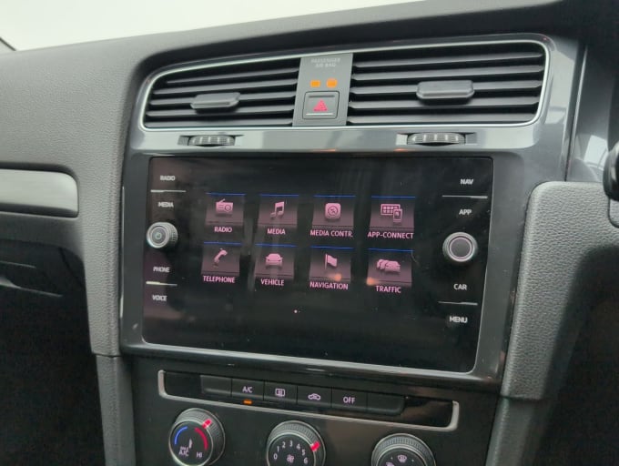 2025 Volkswagen Golf