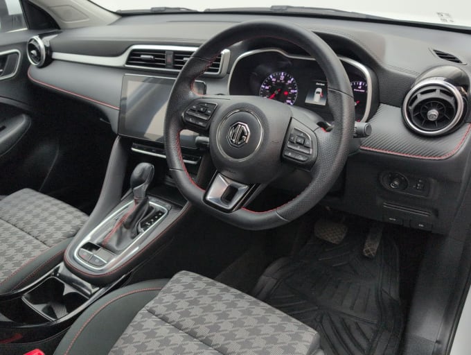 2025 Mg Mg Zs