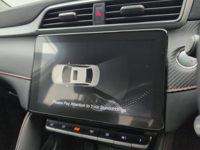 2025 Mg Mg Zs