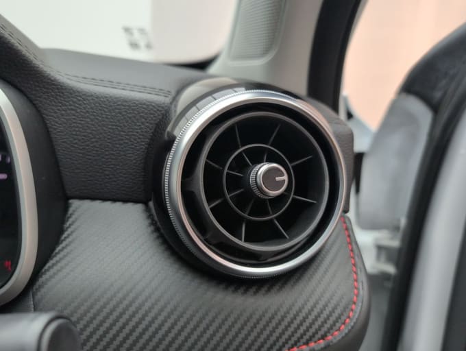 2025 Mg Mg Zs