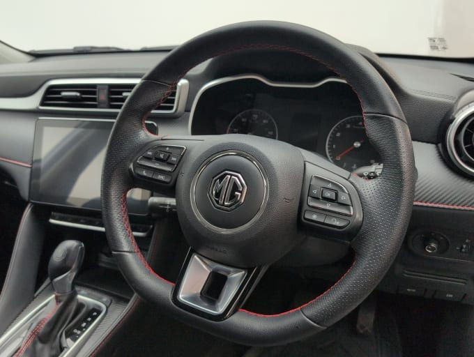 2025 Mg Mg Zs