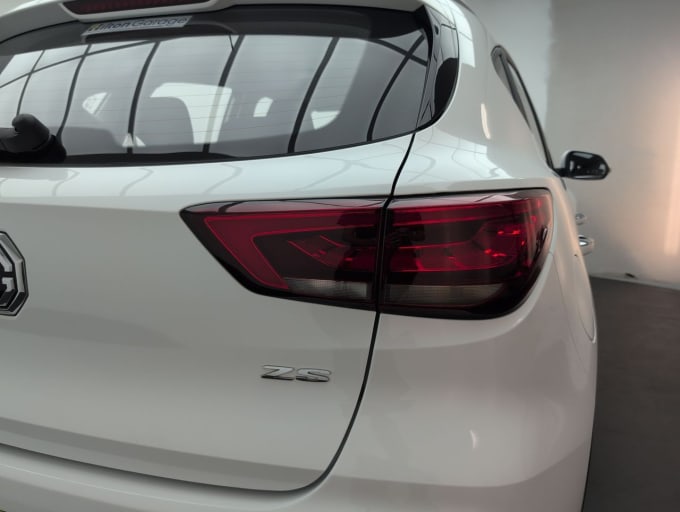 2025 Mg Mg Zs
