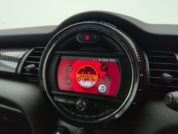 2025 Mini Hatch