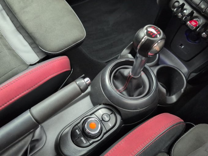 2025 Mini Hatch