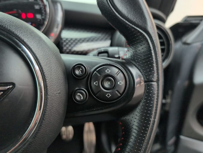 2025 Mini Hatch