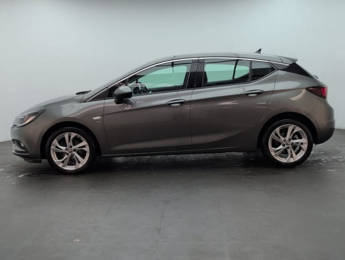 2025 Vauxhall Astra