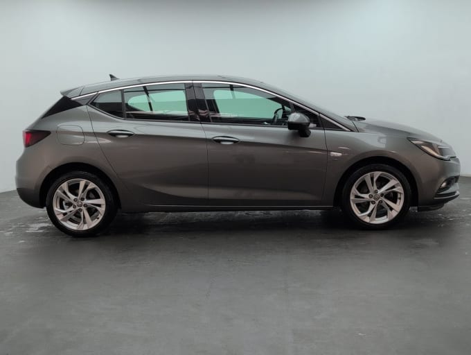 2025 Vauxhall Astra