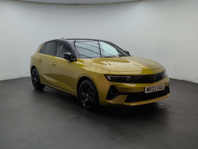 2025 Vauxhall Astra