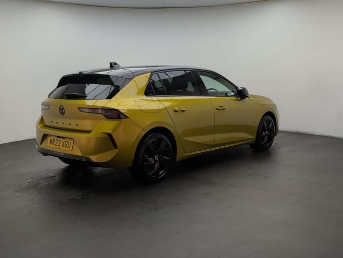 2025 Vauxhall Astra