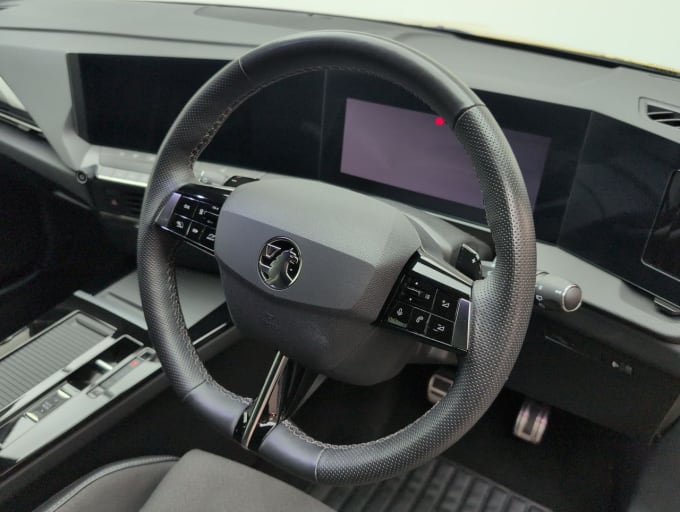 2025 Vauxhall Astra