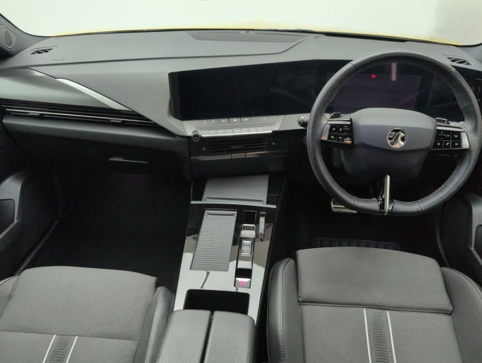 2025 Vauxhall Astra