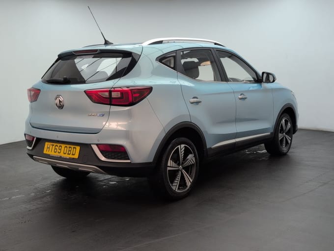 2025 Mg Mg Zs