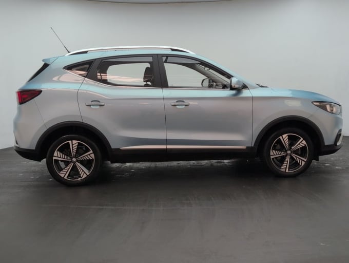 2025 Mg Mg Zs