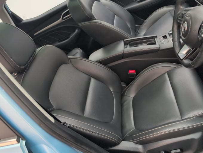 2025 Mg Mg Zs