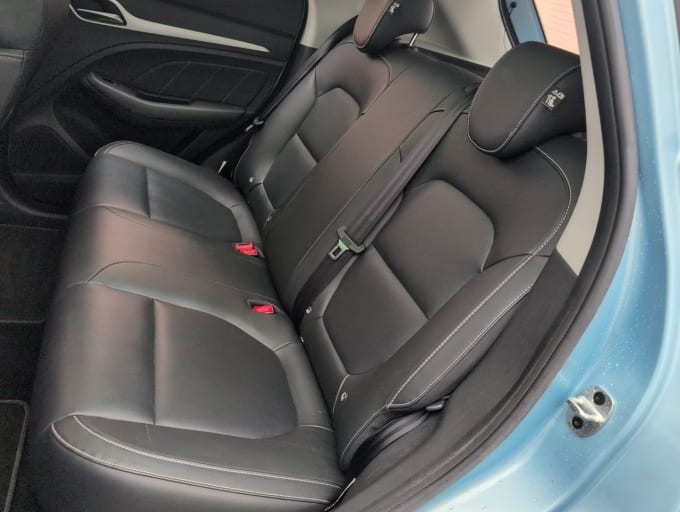 2025 Mg Mg Zs