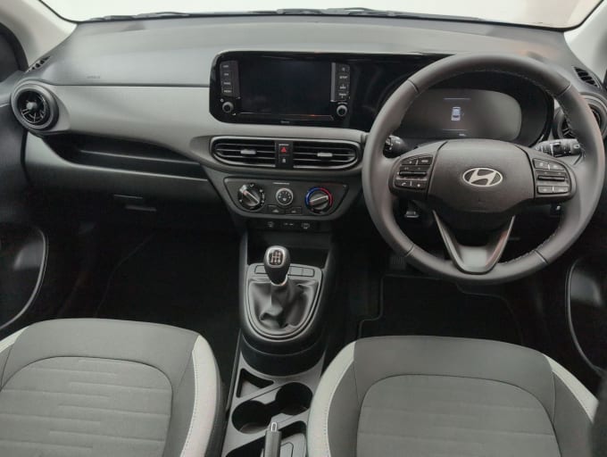 2025 Hyundai I10