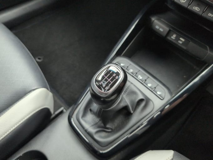 2025 Kia Stonic