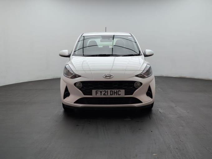 2025 Hyundai I10