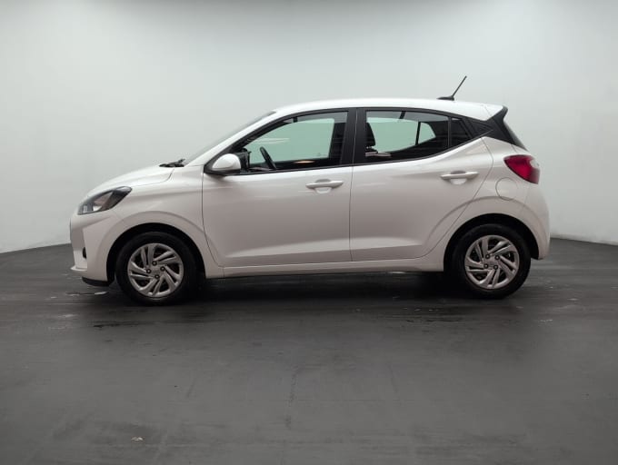 2025 Hyundai I10