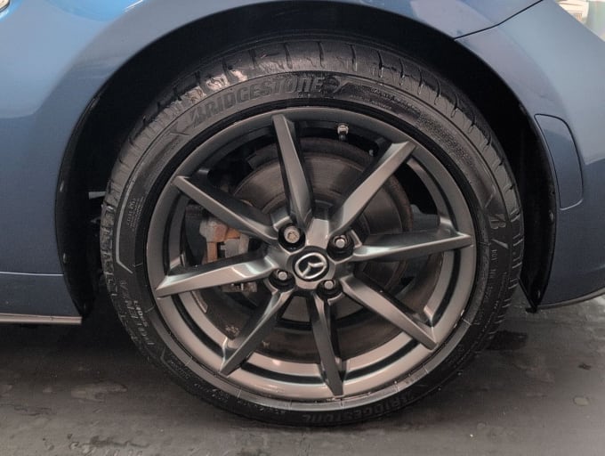 2025 Mazda 121