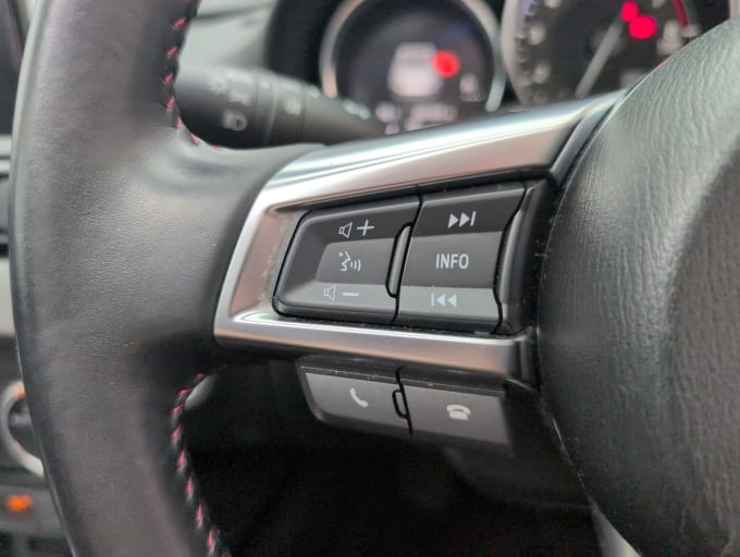 2025 Mazda 121