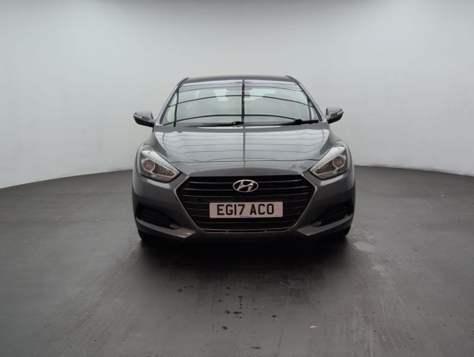 2025 Hyundai I40
