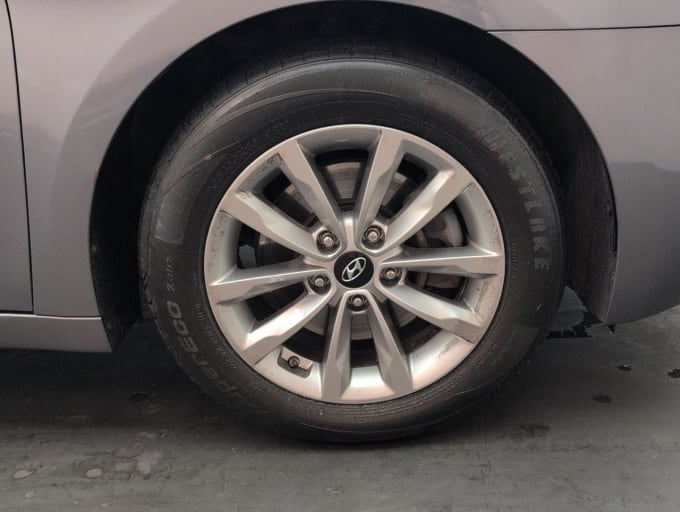 2025 Hyundai I40