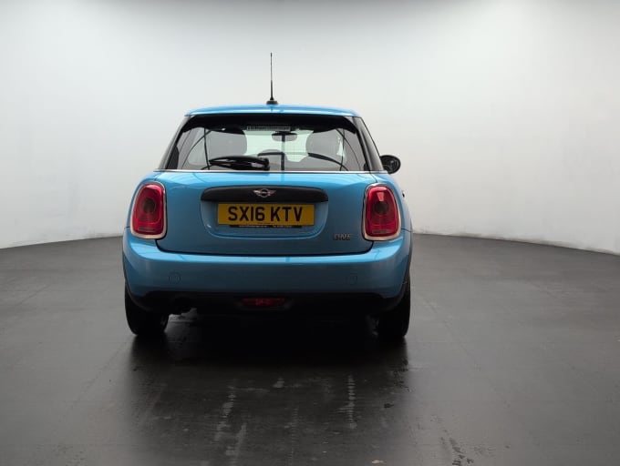 2025 Mini Hatch