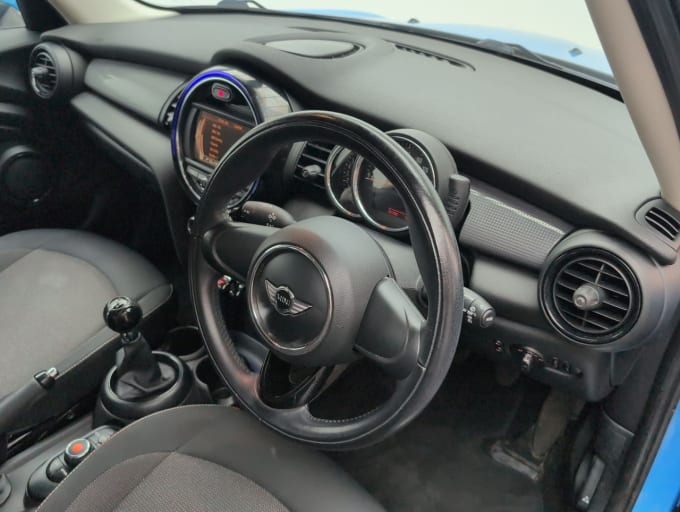 2025 Mini Hatch