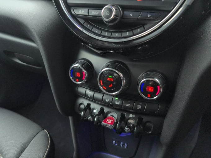 2025 Mini Hatch