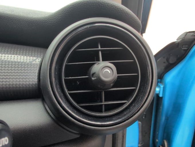 2025 Mini Hatch