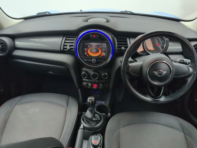 2025 Mini Hatch