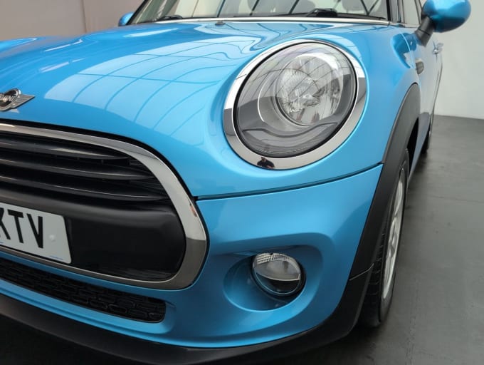 2025 Mini Hatch