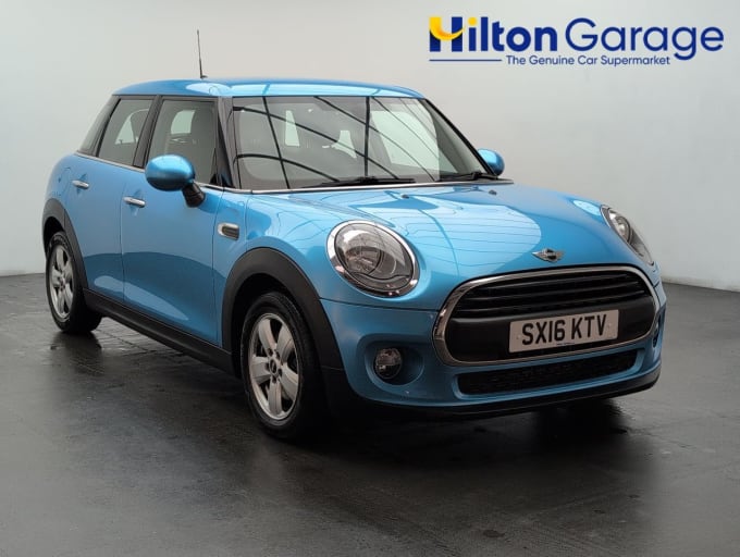 2025 Mini Hatch