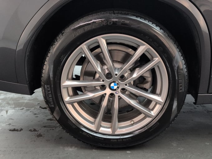 2025 BMW X4