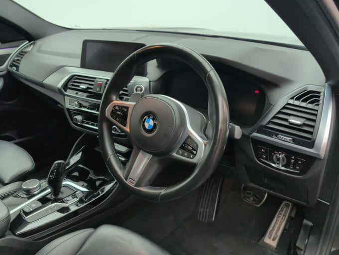 2025 BMW X4