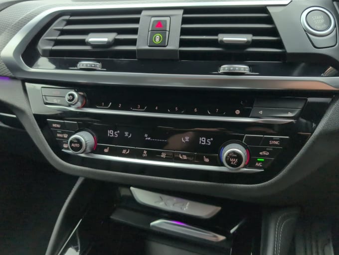 2025 BMW X4