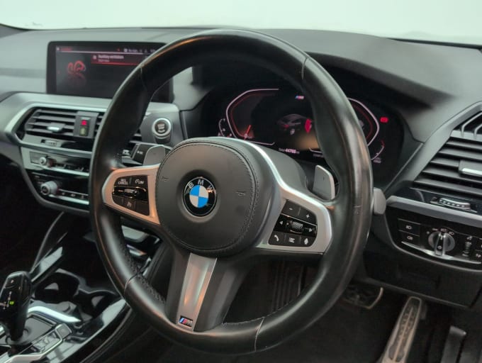 2025 BMW X4