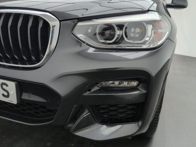 2025 BMW X4