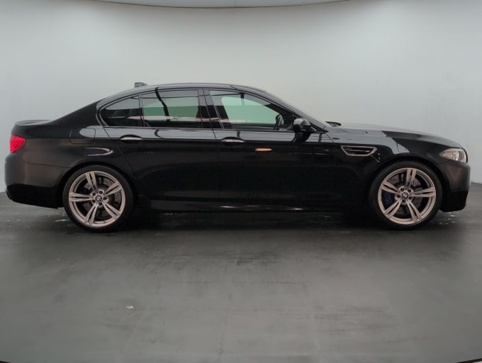 2025 BMW M5