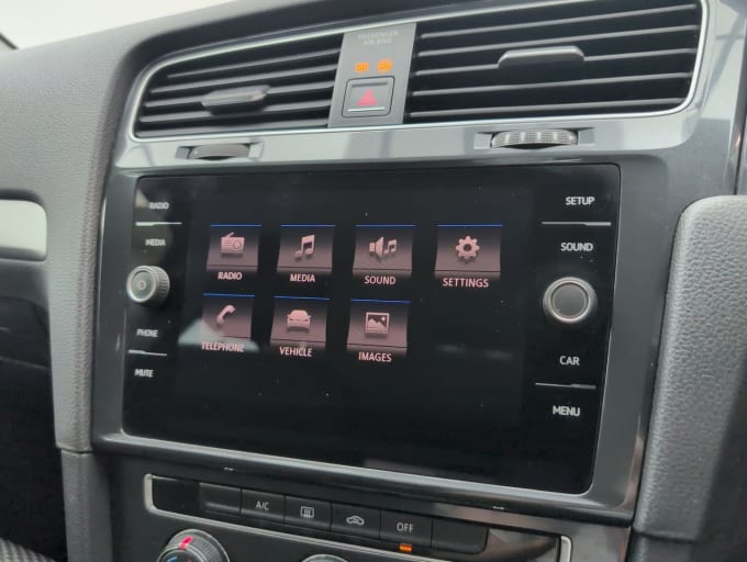 2025 Volkswagen Golf