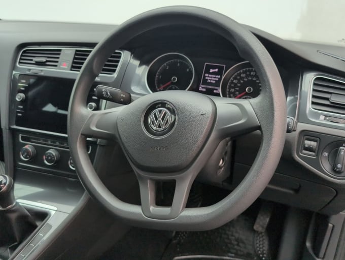 2025 Volkswagen Golf