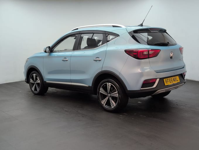2025 Mg Mg Zs