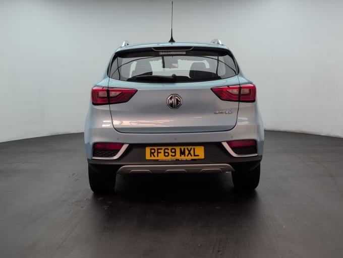 2025 Mg Mg Zs