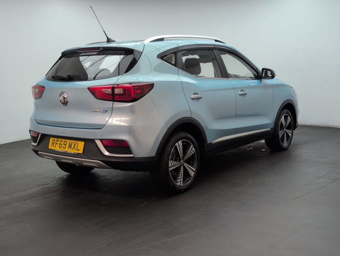 2025 Mg Mg Zs