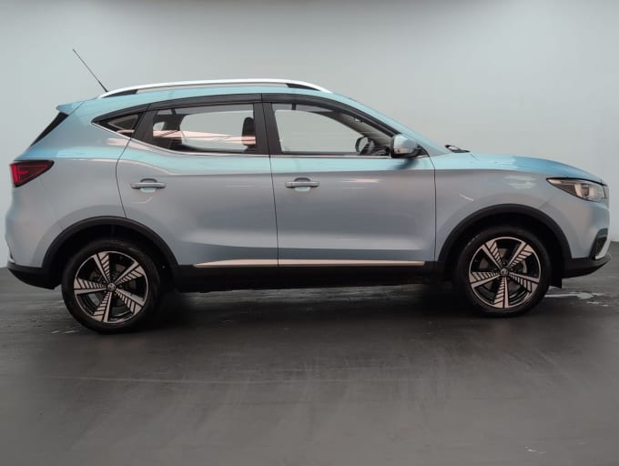 2025 Mg Mg Zs