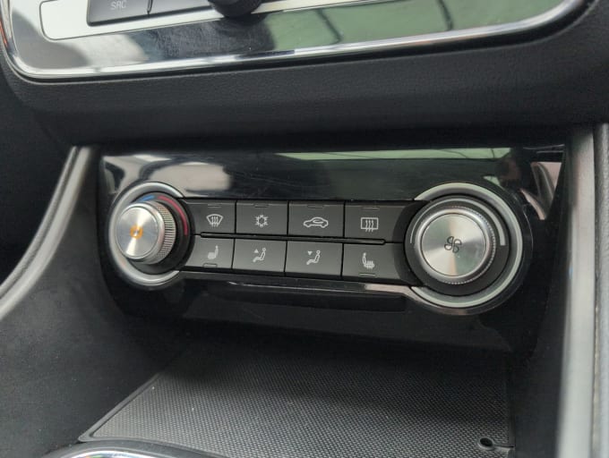 2025 Mg Mg Zs