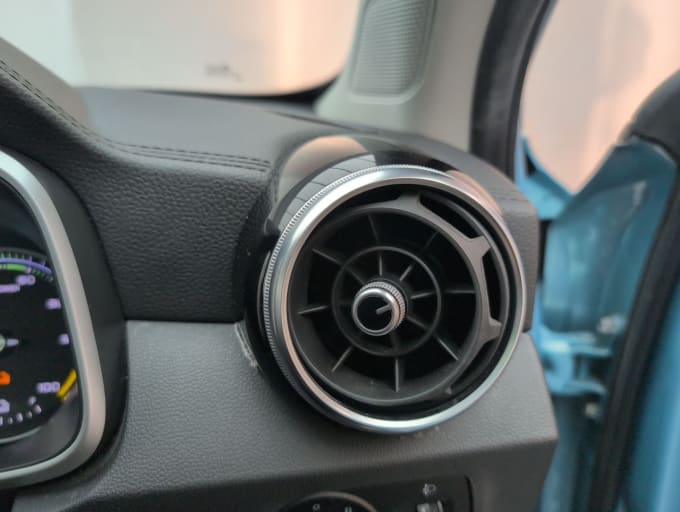 2025 Mg Mg Zs