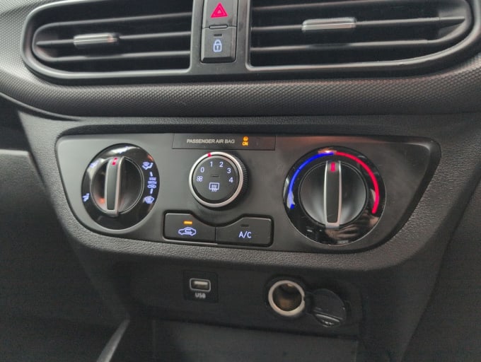2025 Hyundai I10